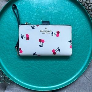 NWOT Kate Spade Staci Cherry Phone Wallet Wristlet
